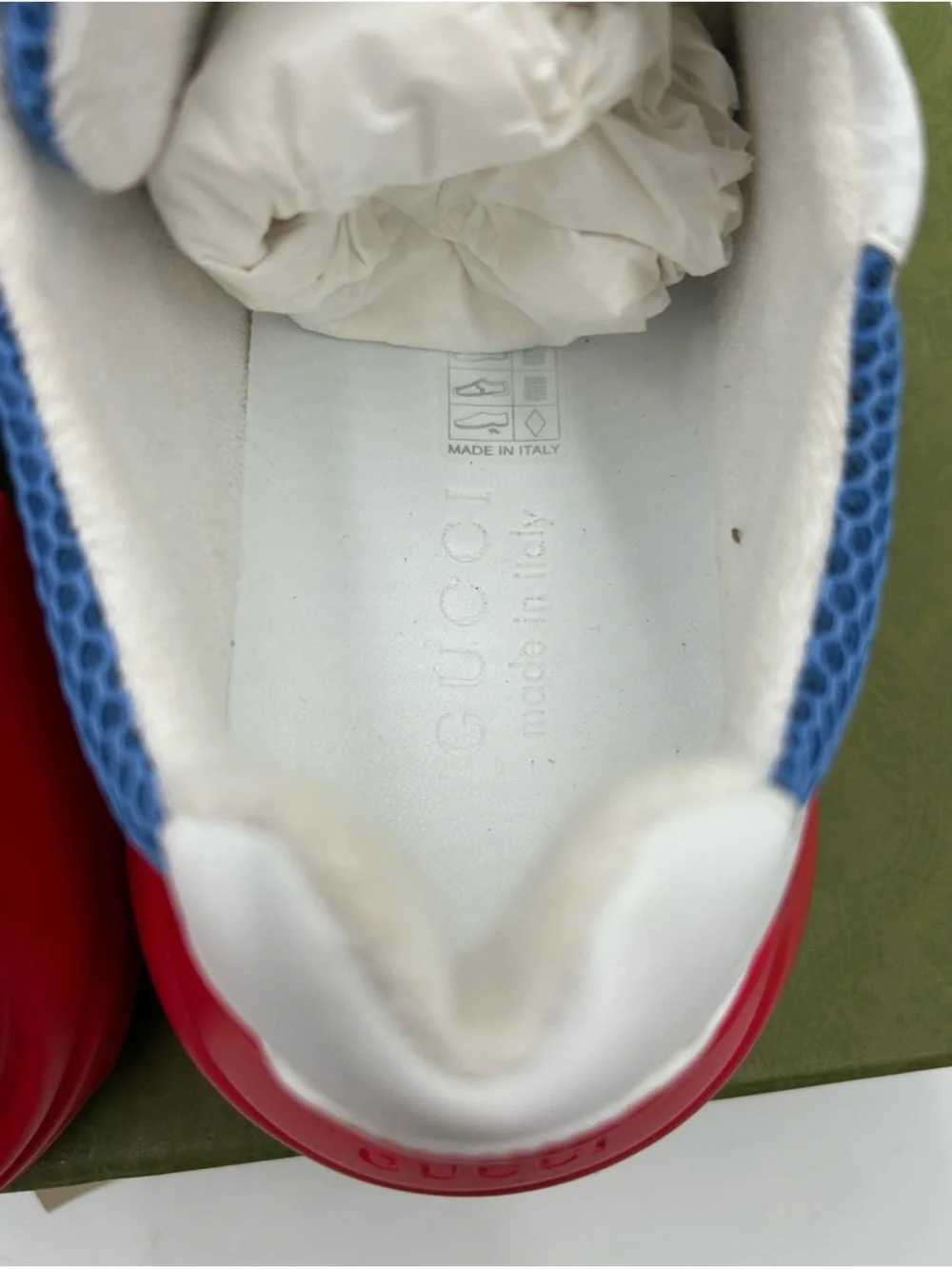 Men's Gucci RYTHON red/ white/blue sneakers size 7 fits eight US made in Italy